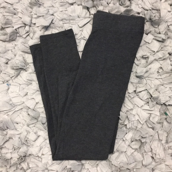 American Eagle Outfitters Pants - {American Eagle} S Short High-Rise Gray Leggings